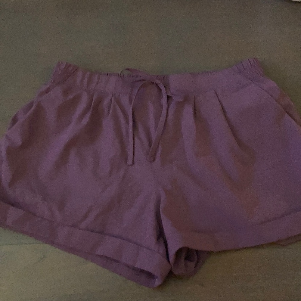 Zyia shorts with pockets